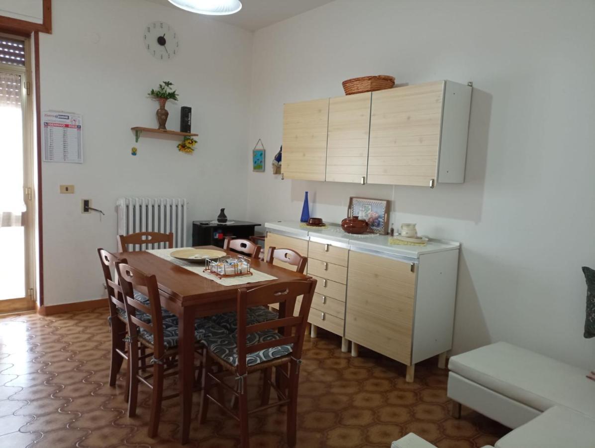 Casada Spazioso E Luminoso Appartamento 特里卡塞 外观 照片