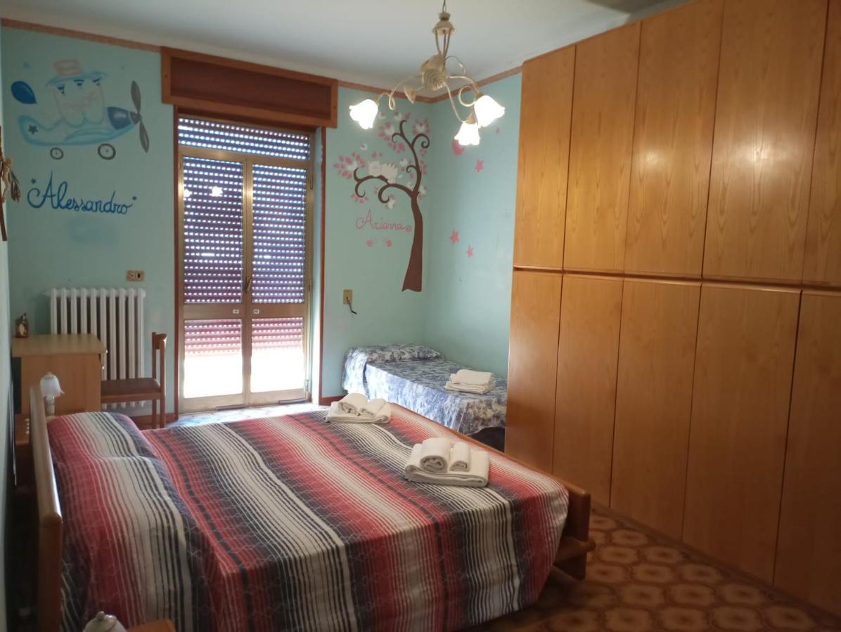 Casada Spazioso E Luminoso Appartamento 特里卡塞 外观 照片